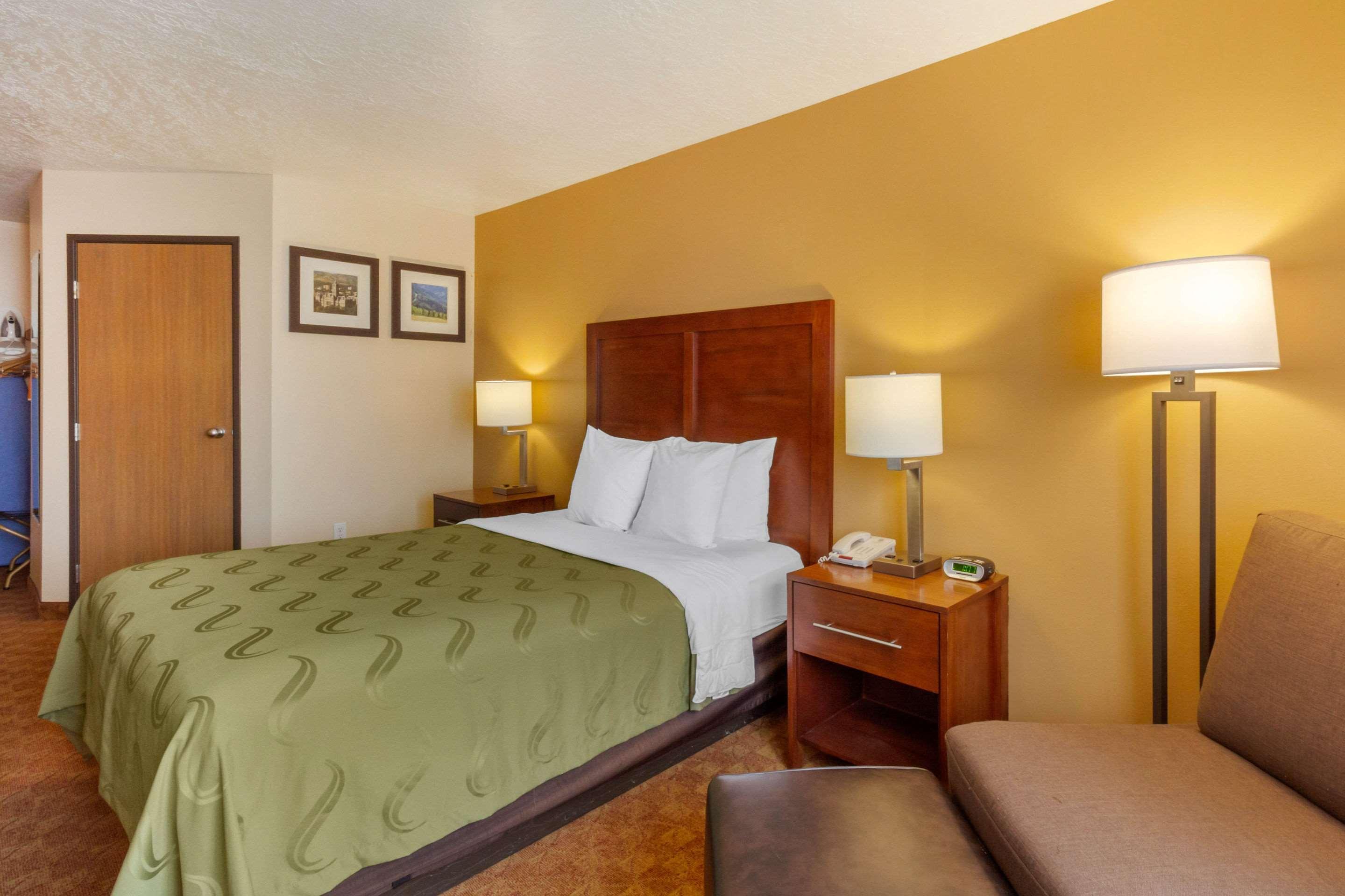 Quality Inn Logan Near University Exteriér fotografie